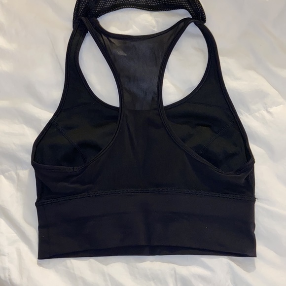 EUC lululemon workout tank with built in longline bra - Picture 4 of 5